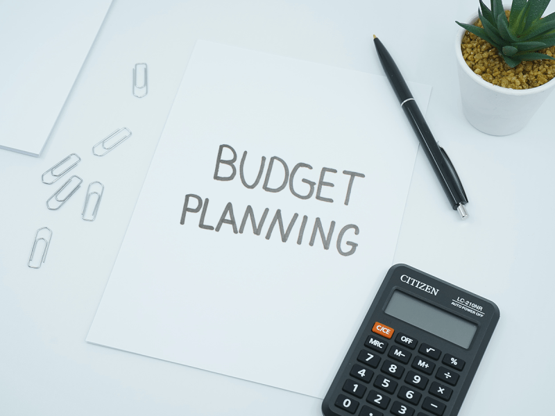 How to Create a PR Marketing Budget for Your New Year 2024 Campaign
